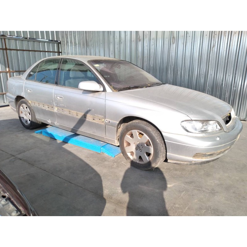 opel omega b del año 2001