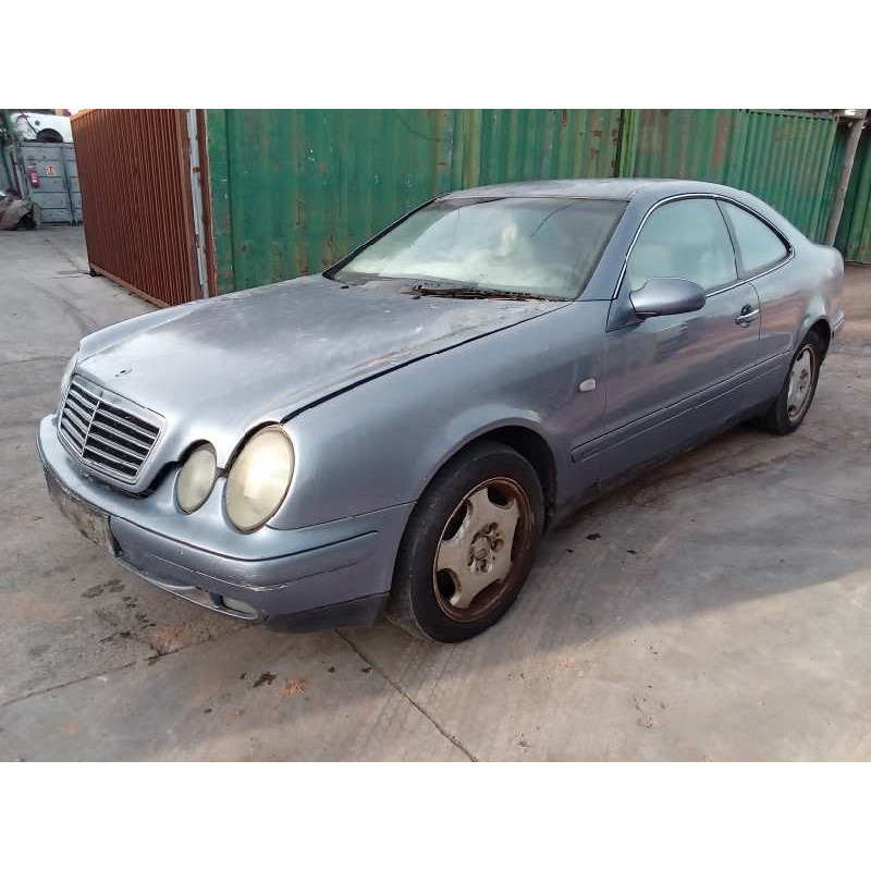 mercedes-benz clase clk (w208) coupe del año 2001