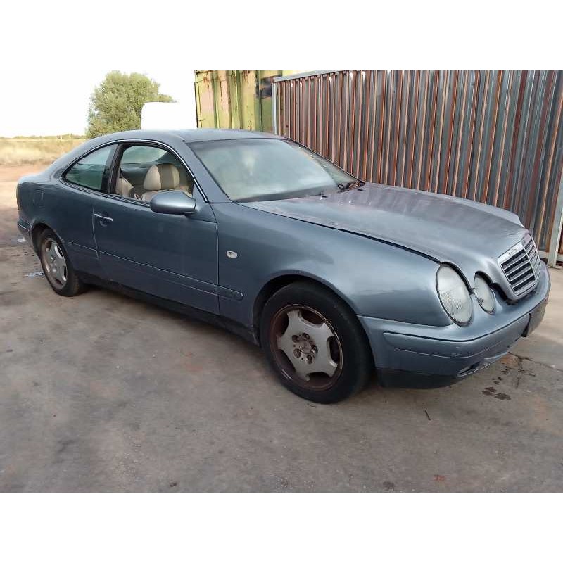 mercedes-benz clase clk (w208) coupe del año 2001