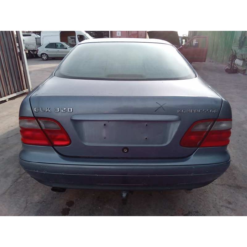 mercedes-benz clase clk (w208) coupe del año 2001
