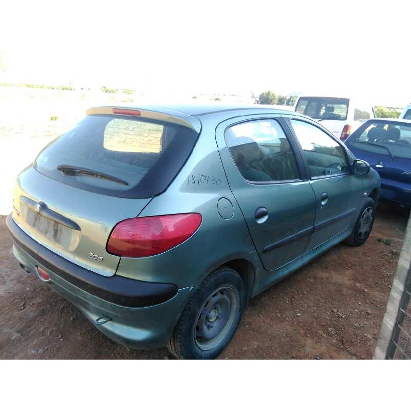 peugeot 206 berlina del año 2000