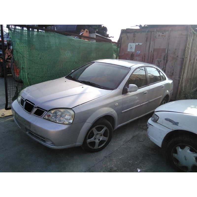 daewoo nubira berlina del año 2004