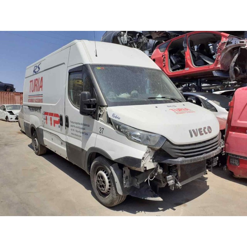 iveco daily furgón del año 2017