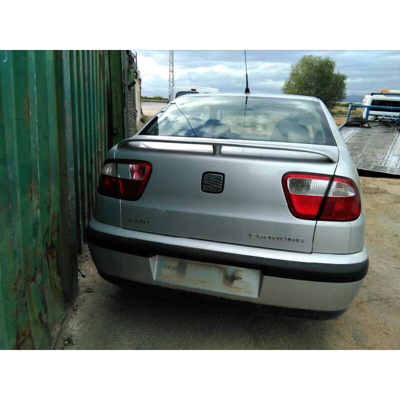 seat cordoba berlina (6k2) del año 2001