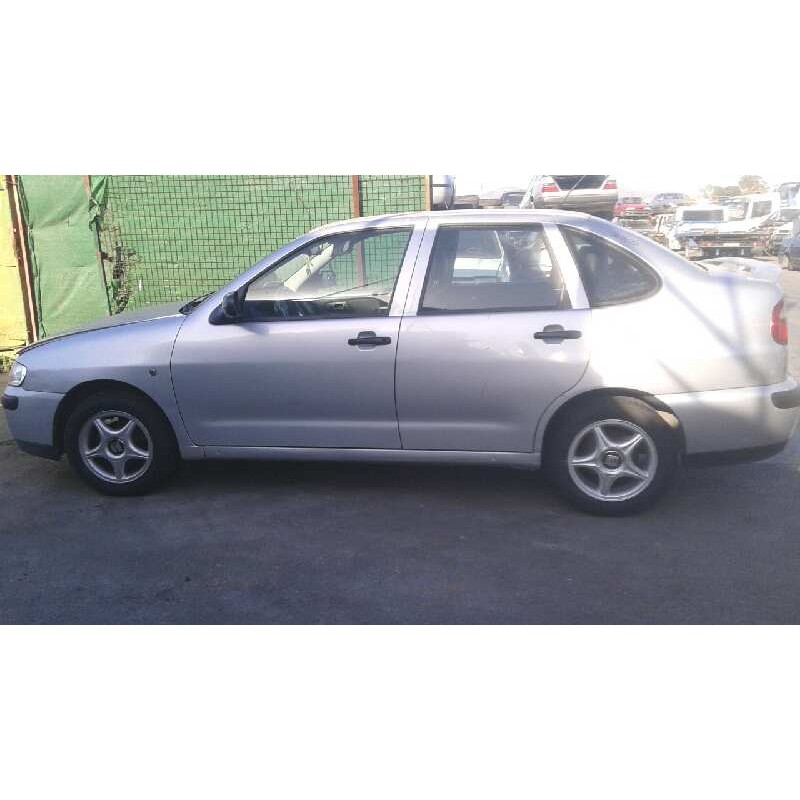 seat cordoba berlina (6k2) del año 2001