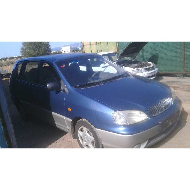 kia carens del año 2001