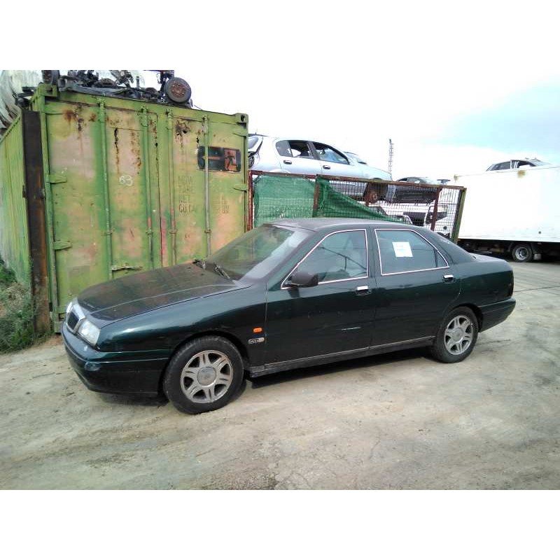 lancia kappa berlina del año 1999