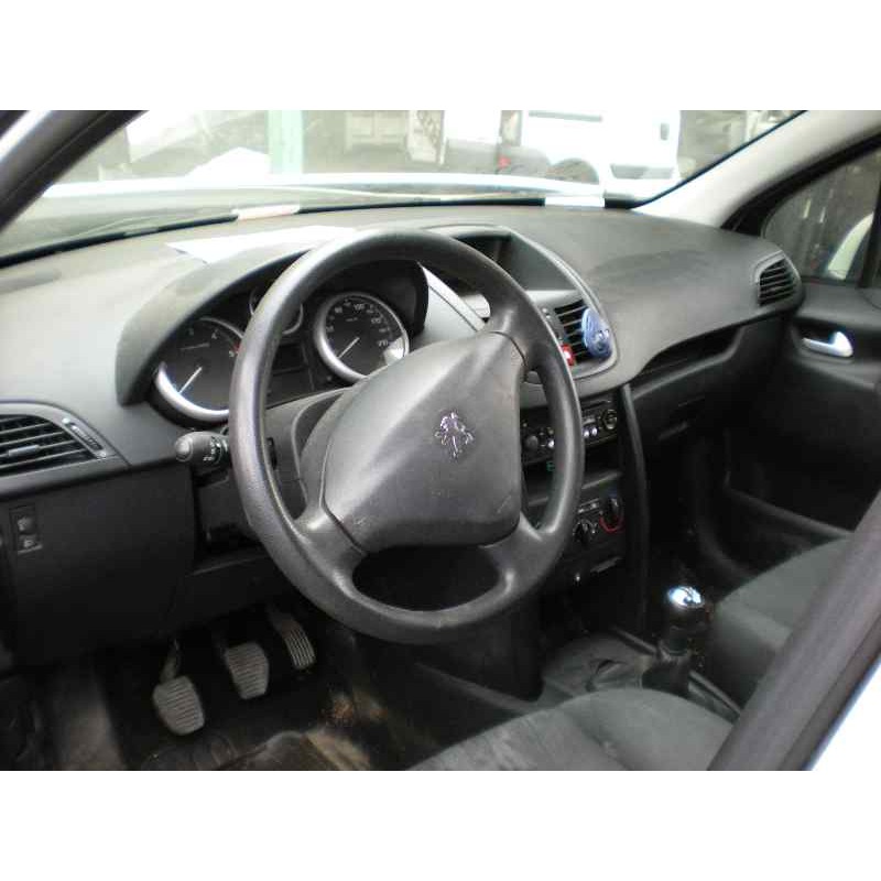 peugeot 207 del año 2007