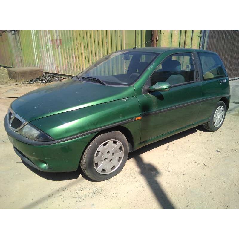 lancia lancia y del año 1996