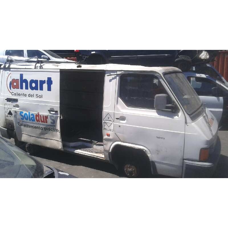 nissan trade 75 del año 1999
