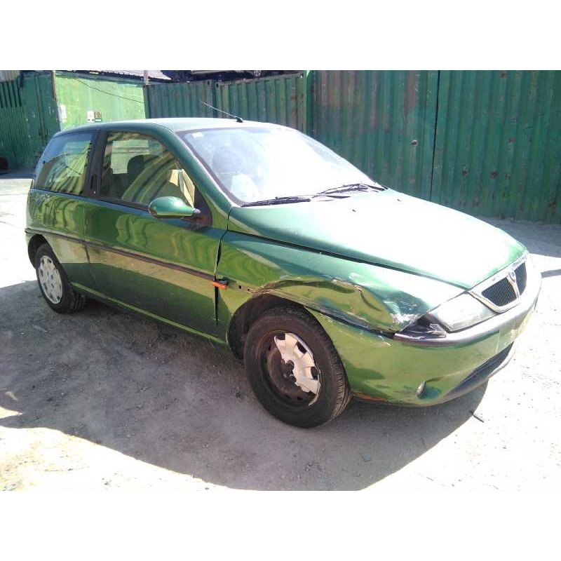 lancia lancia y del año 1996