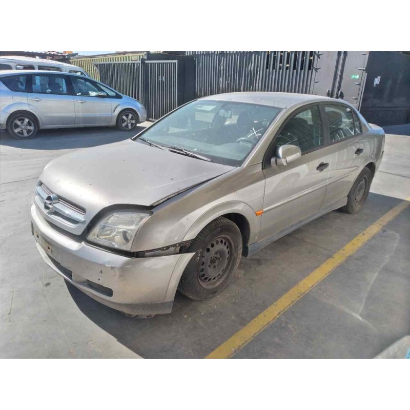 opel vectra c berlina del año 2004