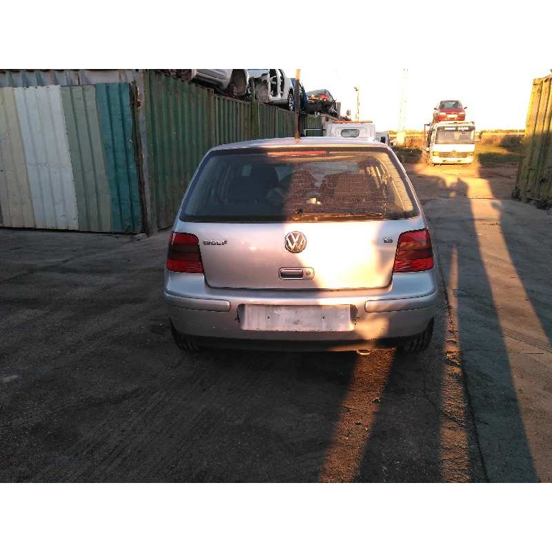 volkswagen golf iv berlina (1j1) del año 2000