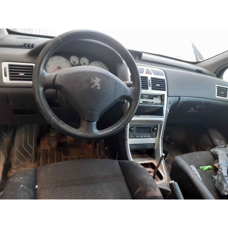 peugeot 307 berlina (s2) del año 2006