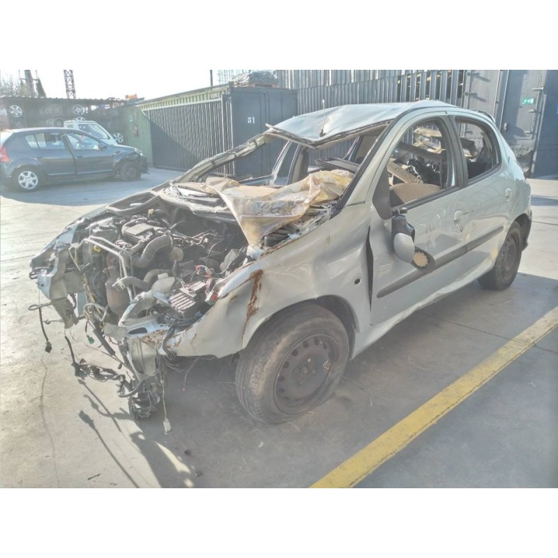 peugeot 206 berlina del año 2003