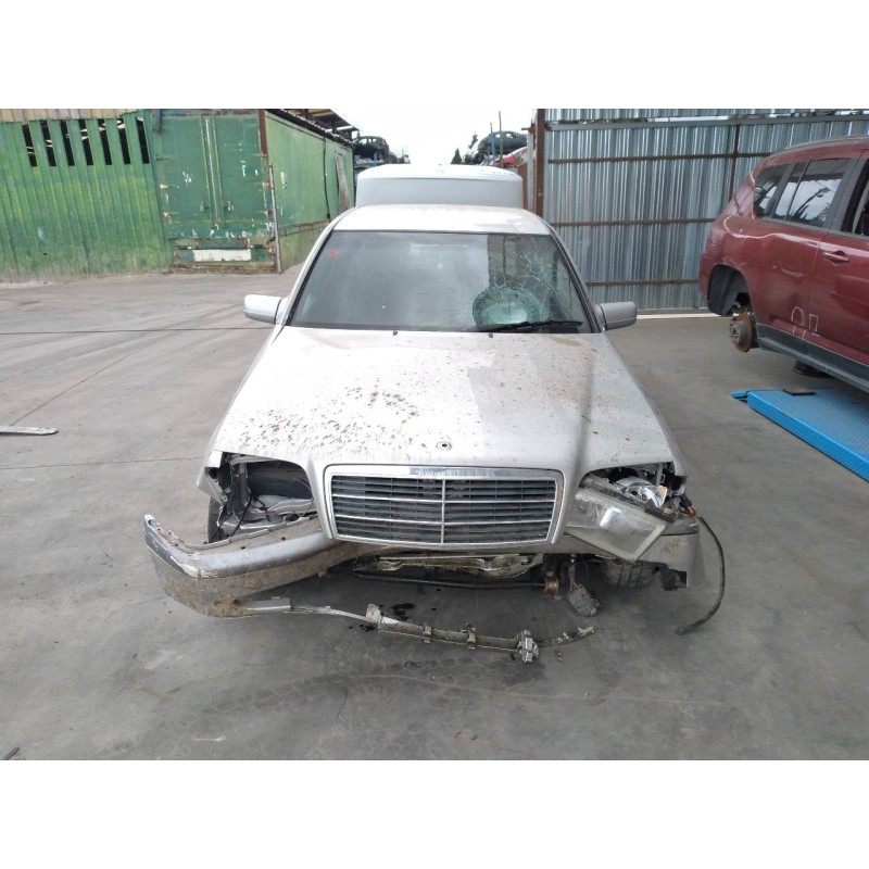 mercedes-benz clase c (w202) berlina del año 1999