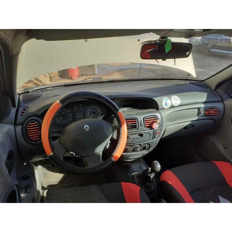 renault megane i fase 2 classic (la..) del año 2000