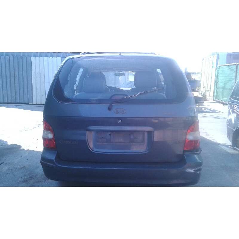 kia carnival del año 2001