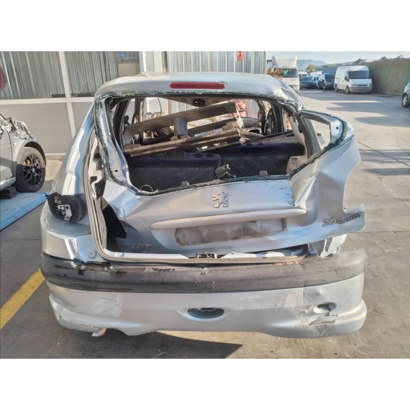 peugeot 206 berlina del año 2003