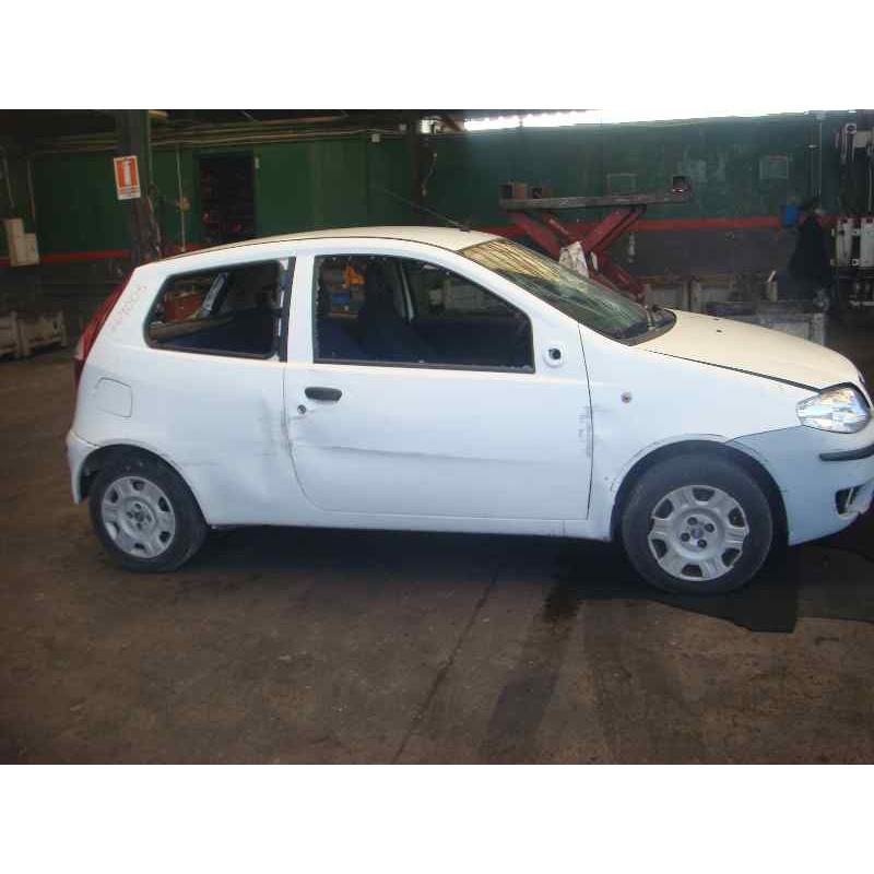 fiat punto berlina (188) del año 2004
