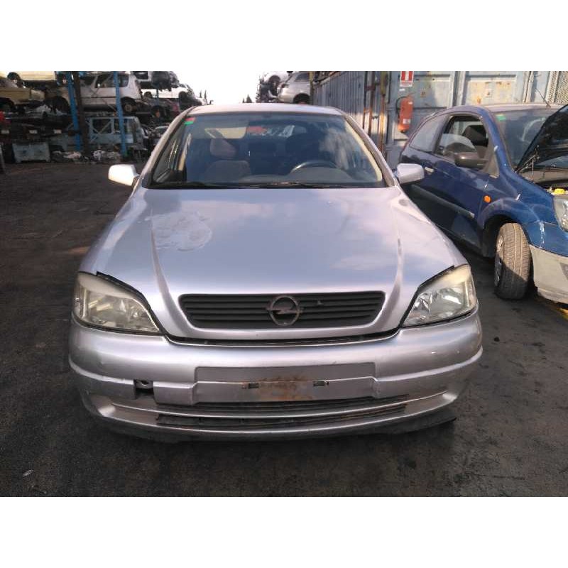 opel astra g berlina del año 1998