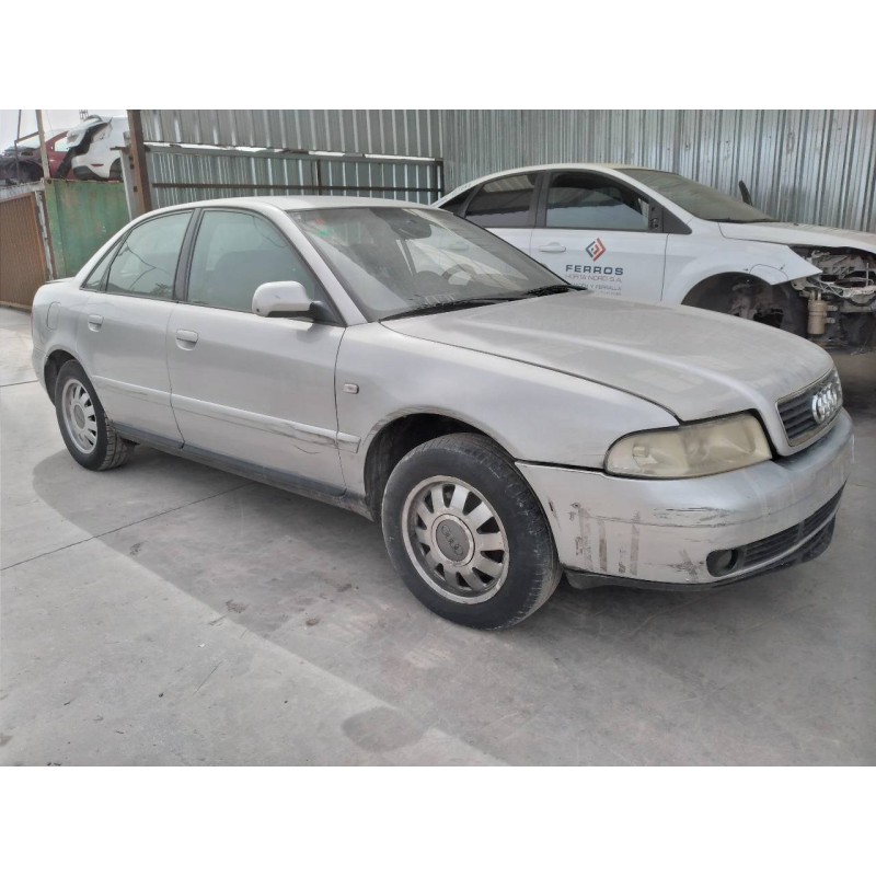 audi a4 berlina (b5) del año 2000