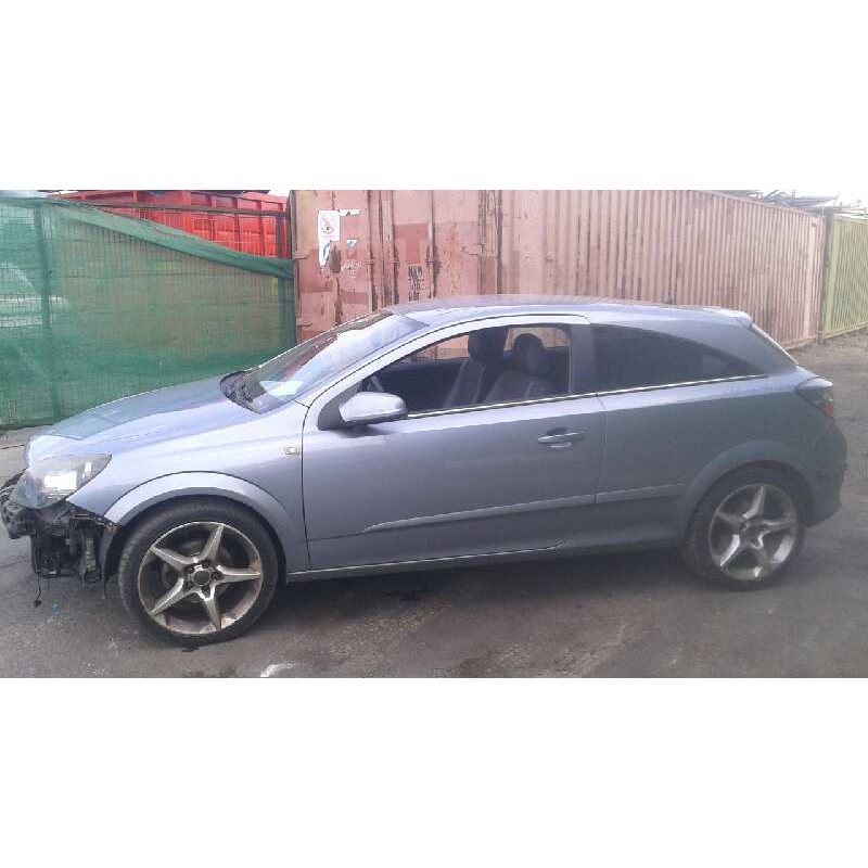 opel astra gtc del año 2005