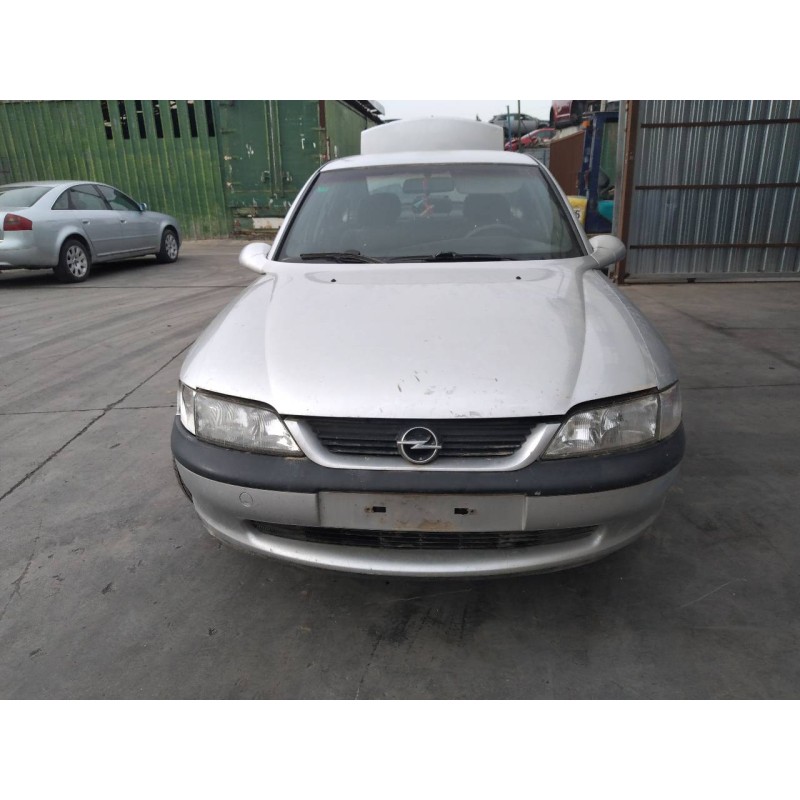 opel vectra b berlina del año 1997