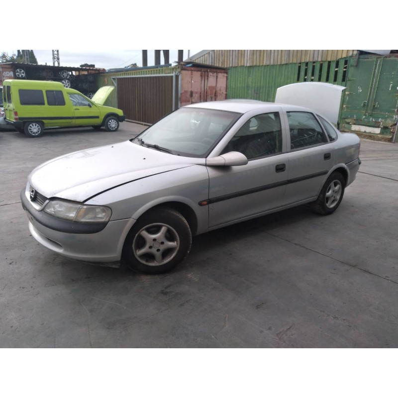 opel vectra b berlina del año 1997