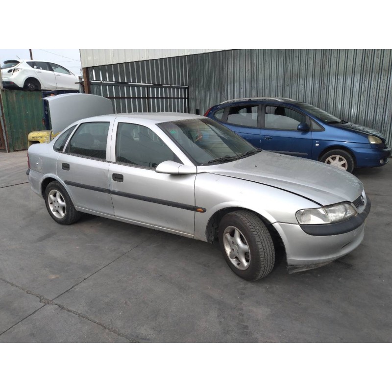 opel vectra b berlina del año 1997
