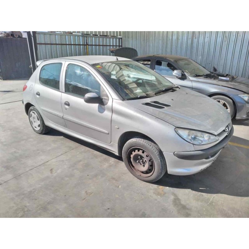 peugeot 206 berlina del año 2001