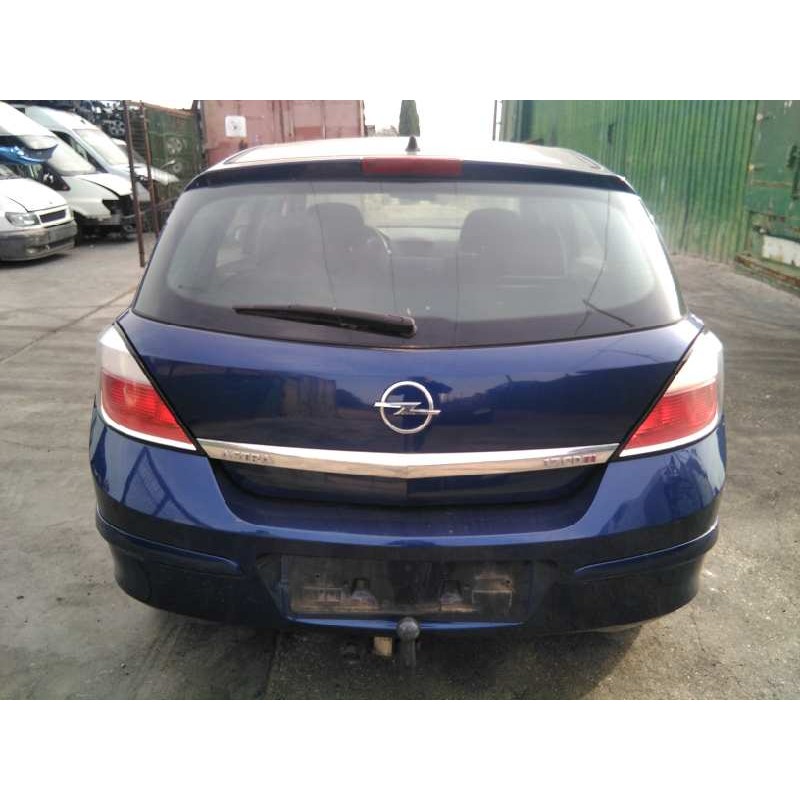 opel astra h berlina del año 2005