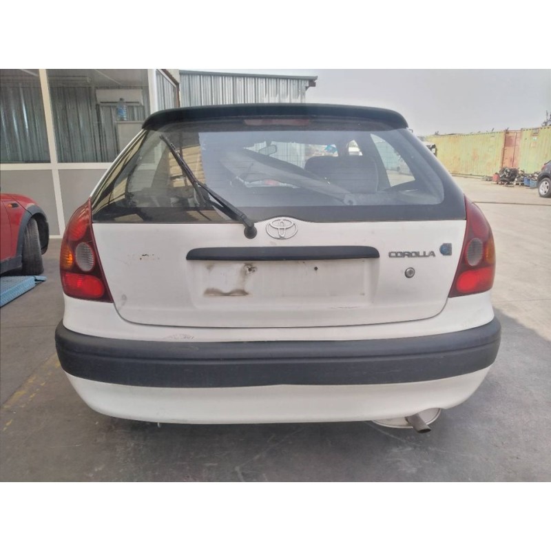 toyota corolla (e11) del año 1998