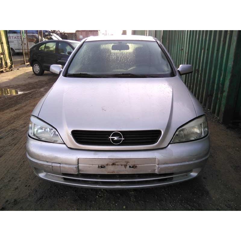 opel astra g berlina del año 2002