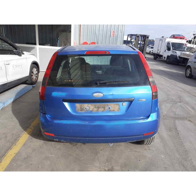 ford fiesta (cbk) del año 2004