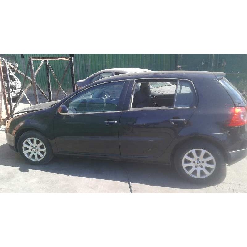 volkswagen golf v berlina (1k1) del año 2004
