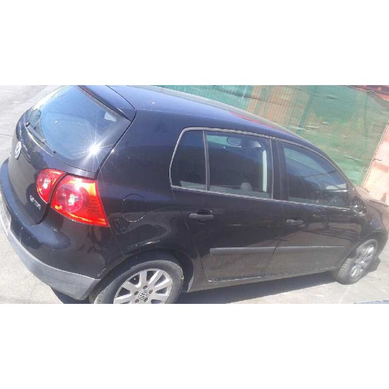 volkswagen golf v berlina (1k1) del año 2004