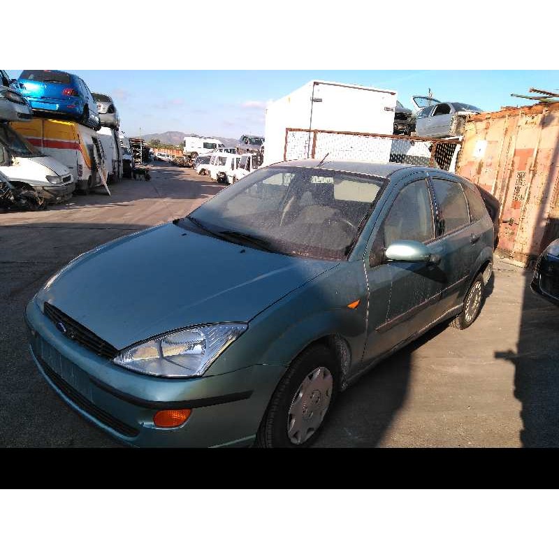 ford focus berlina (cak) del año 2000