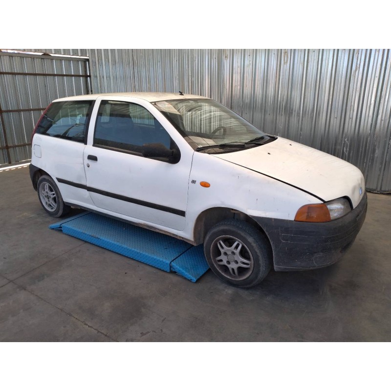 fiat punto berlina (176) del año 1999