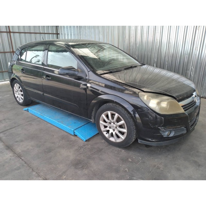 opel astra h berlina del año 2004