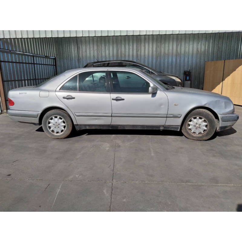 mercedes-benz clase e (w210) berlina diesel del año 1997
