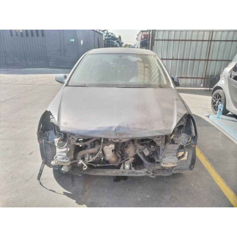 opel astra h berlina del año 2004