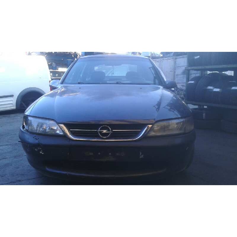 opel vectra b berlina del año 1996