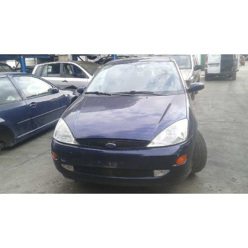 ford focus berlina (cak) del año 2000