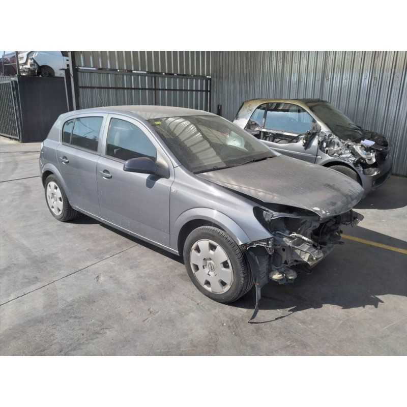 opel astra h berlina del año 2004