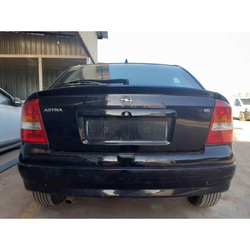 opel astra g berlina del año 2003