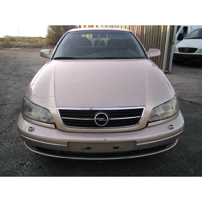 opel omega b del año 2000