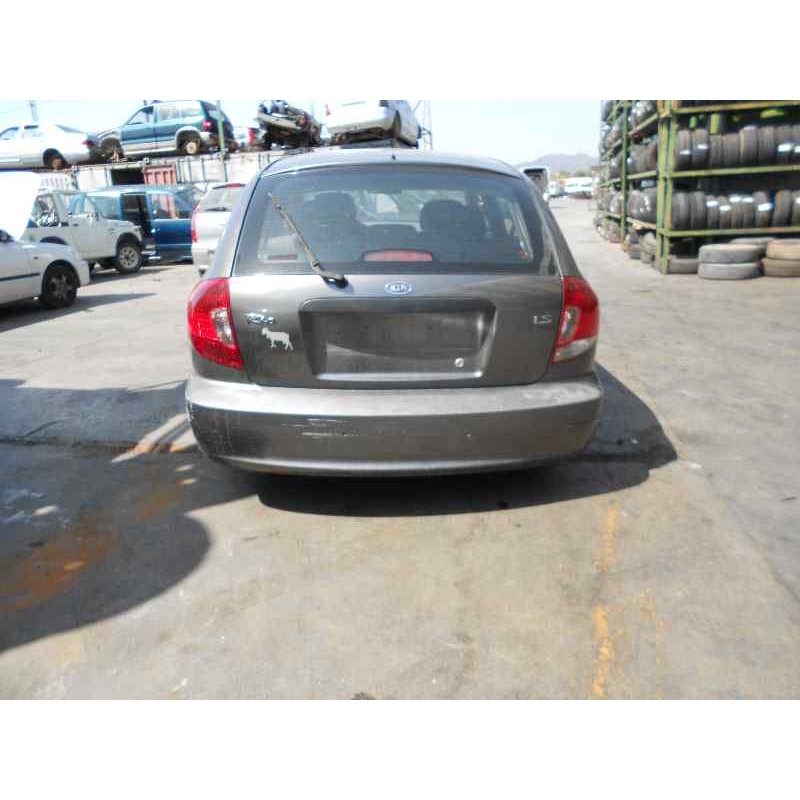 kia rio del año 2002