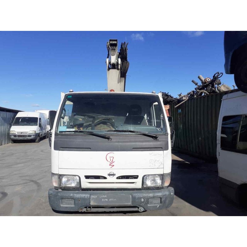 nissan cabstar e del año 2003