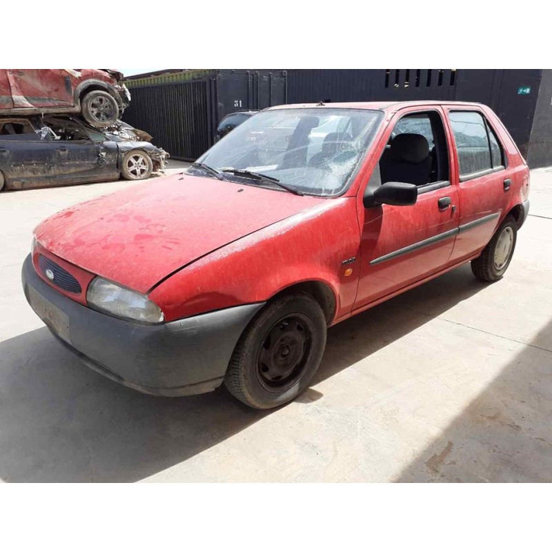 ford fiesta berlina del año 1996